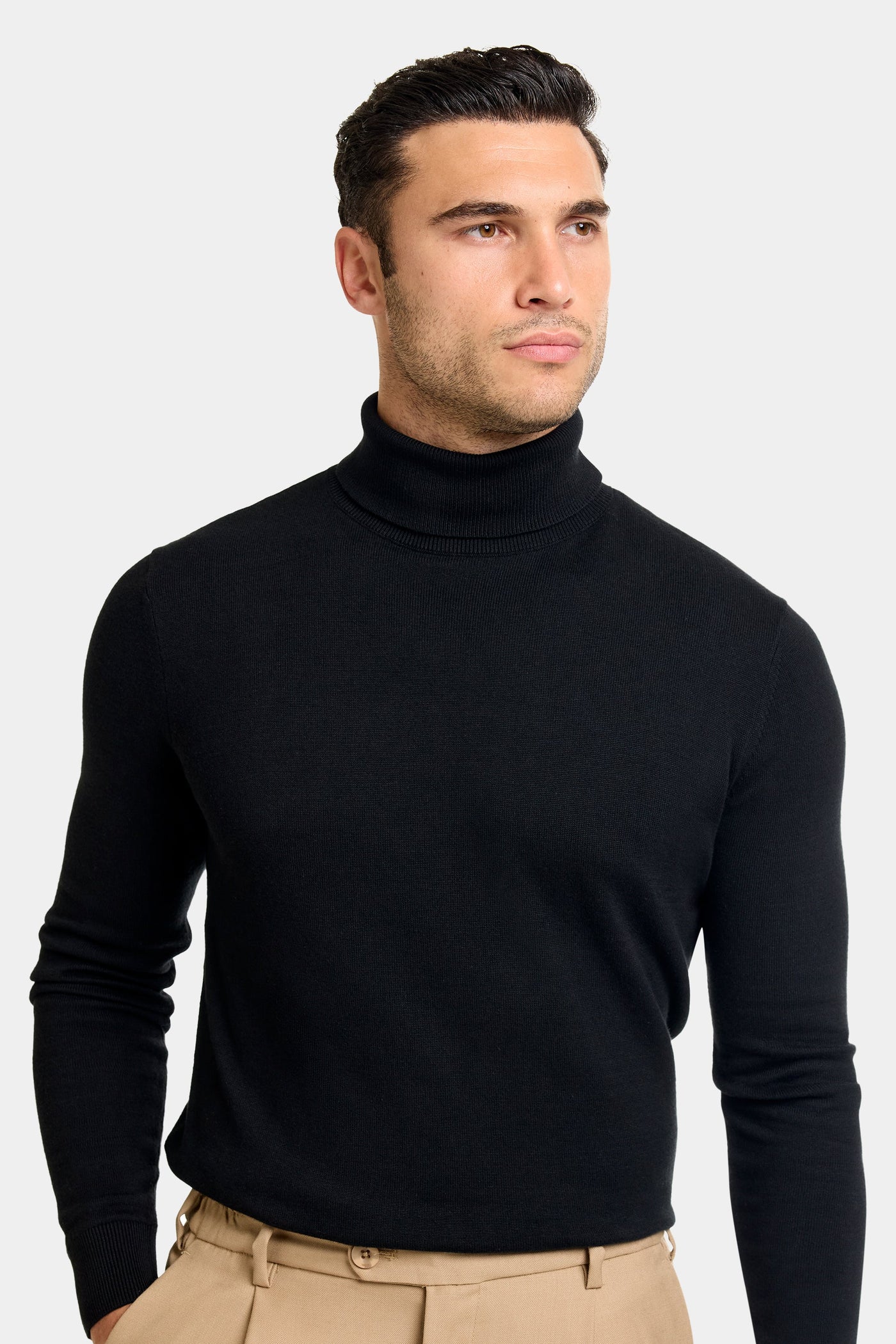 URBAN TURTLENECK SWEATER