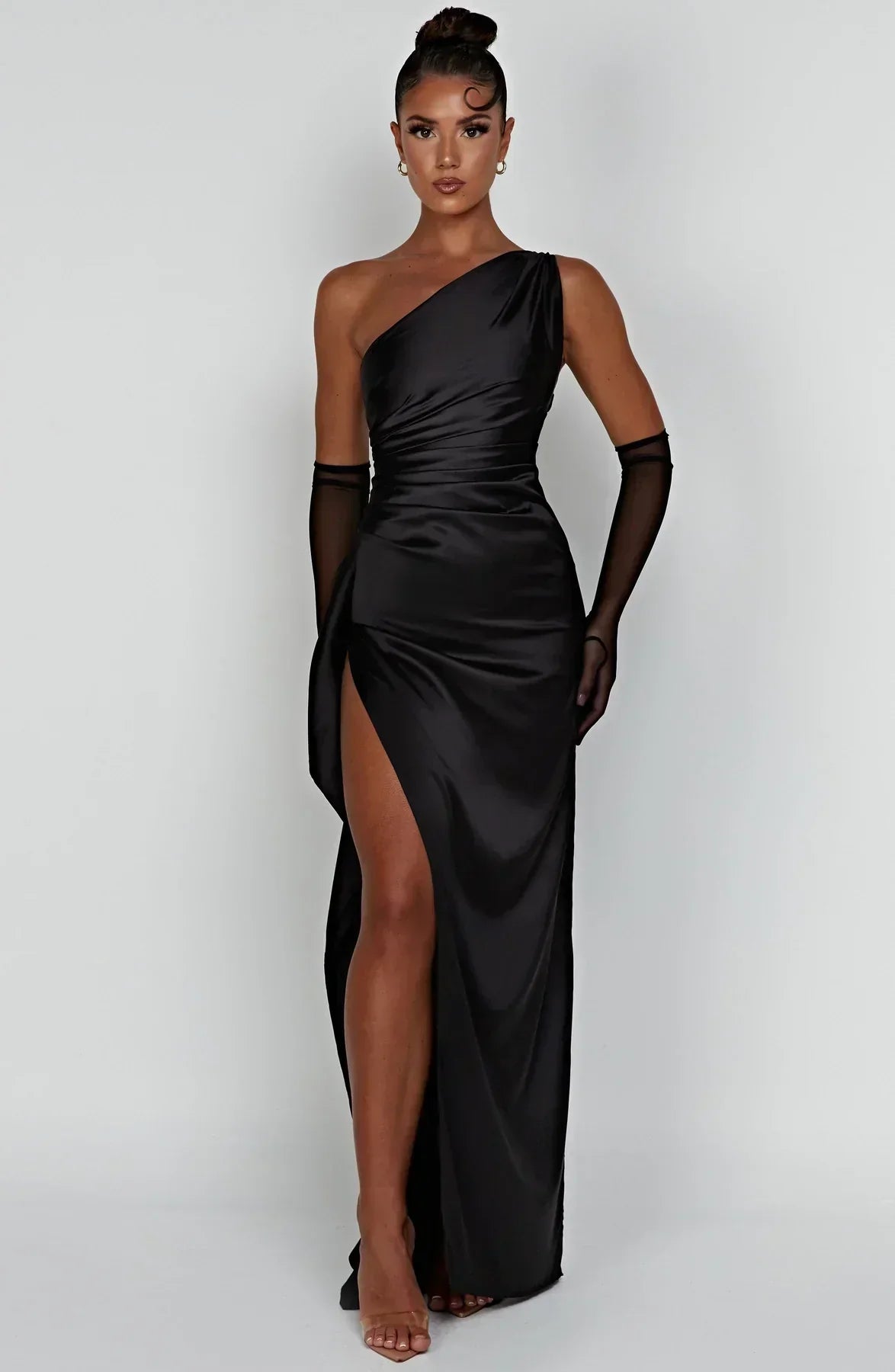 Elara - Luxe Satijnen One-Shoulder Splitjurk